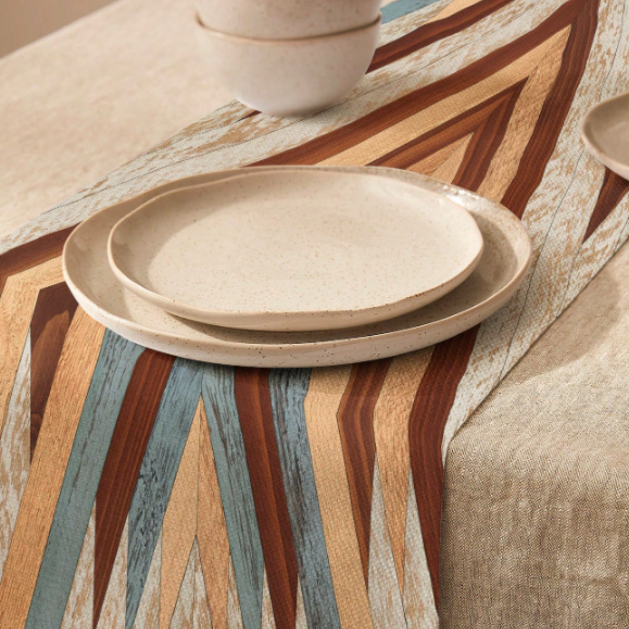 modern table runner